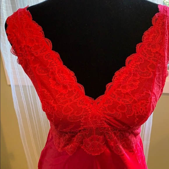 Silk. Excellent condition. - Picture 2 of 5